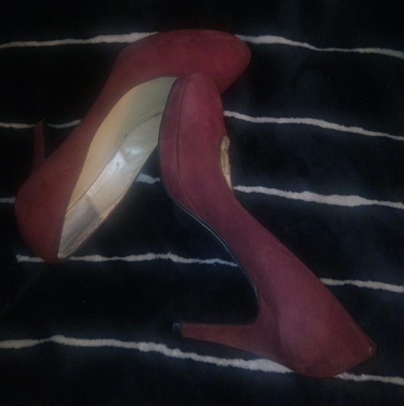 Marc Fisher Suede Almond Toe Platform Pumps Sz 10 - Picture 7 of 12